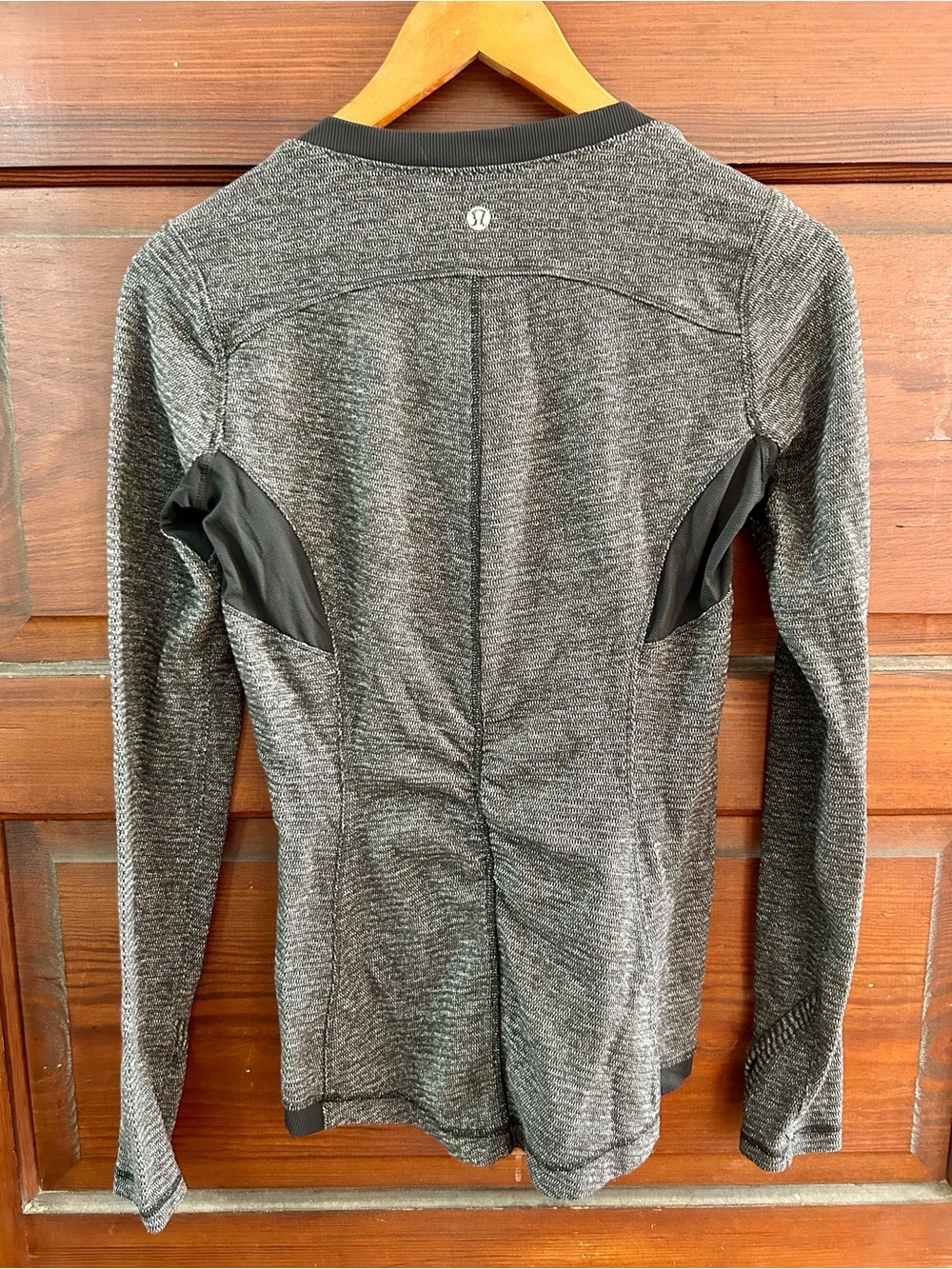 lululemon athletica Base Runner Long Sleeve Top — Black Heather - Picture 4 of 10